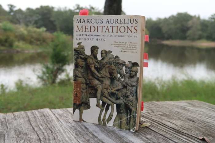 Books like meditations by marcus aurelius